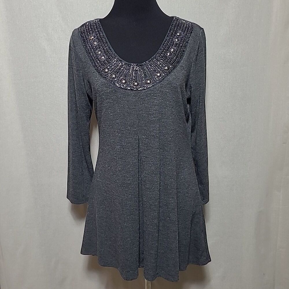 Dressbarn Sweater Tunic Top Mini Dress Size M Beaded Neckline Grey